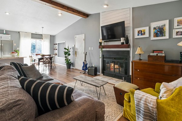 Elevate your interiors: top commercial upholstery services in clapham